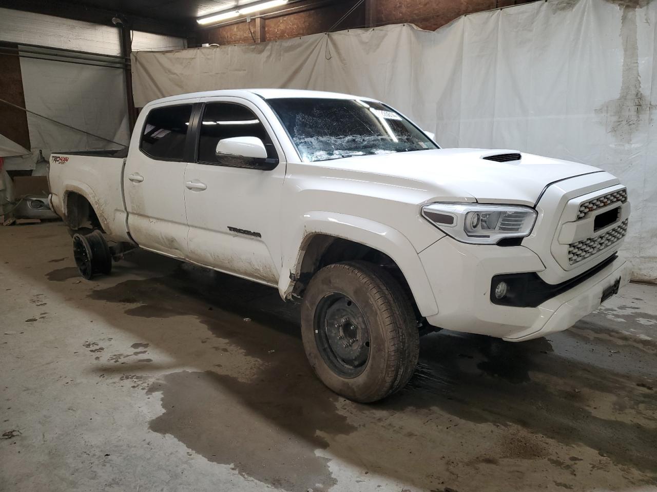 2017 TOYOTA TACOMA DOU - Фото 4