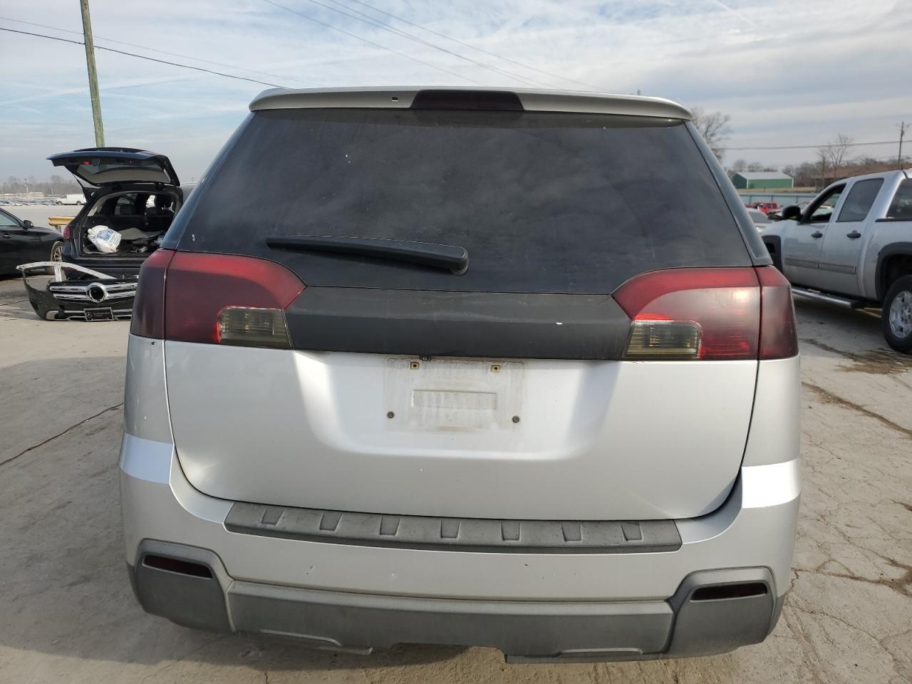 2012 GMC TERRAIN SL - Image 6