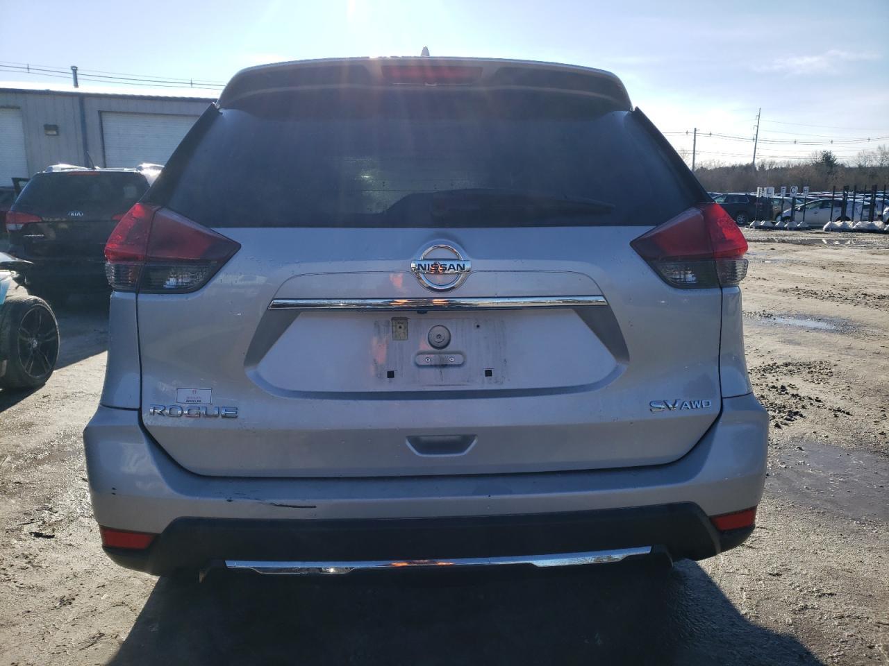 2018 NISSAN ROGUE S - Фото 6