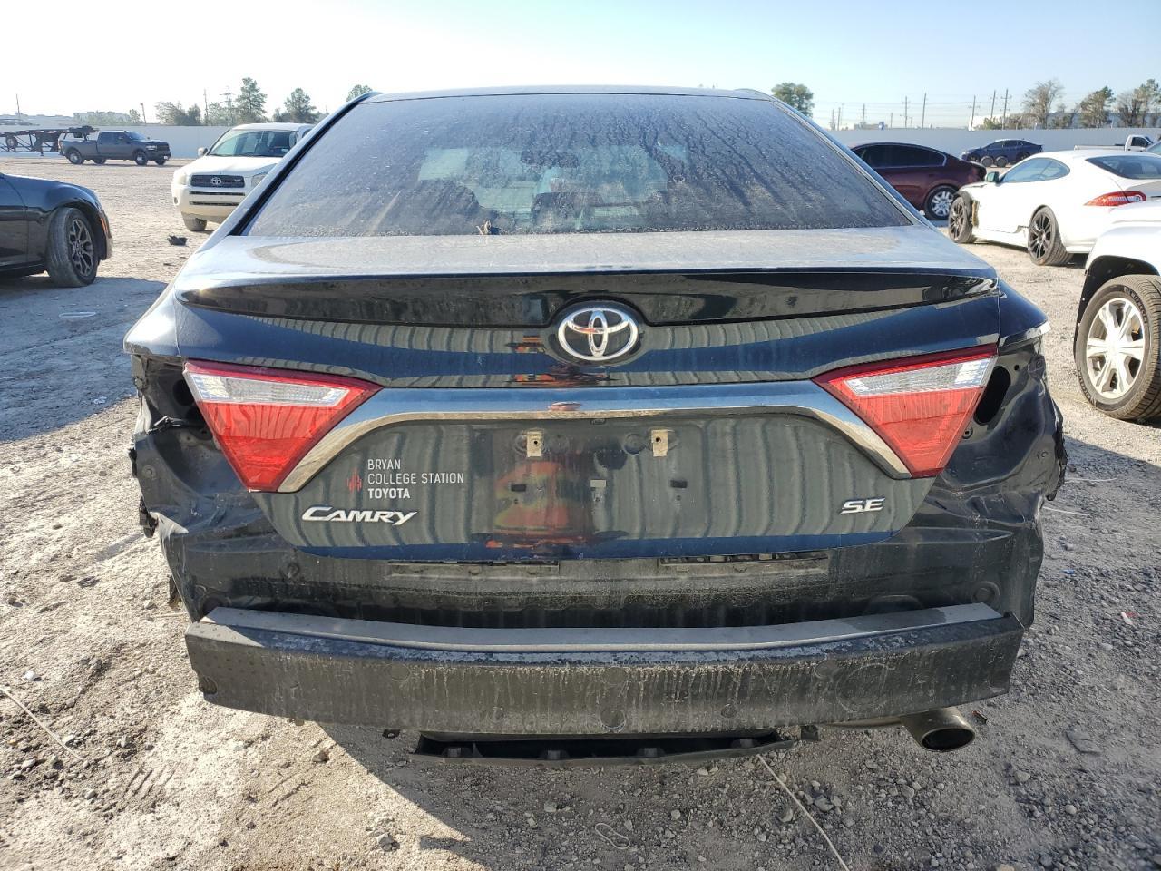 2017 TOYOTA CAMRY LE - Image 6