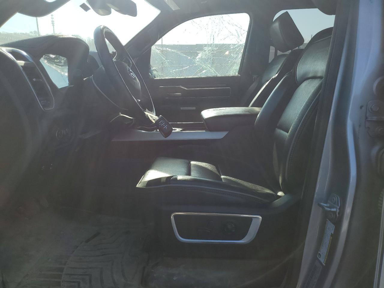 2019 RAM 1500 LARAM - Фото 7