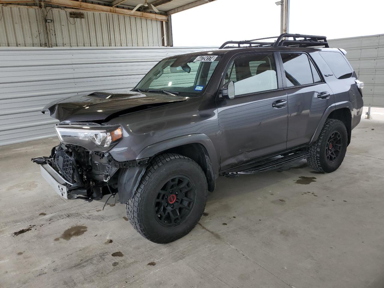 2022 TOYOTA 4RUNNER SR