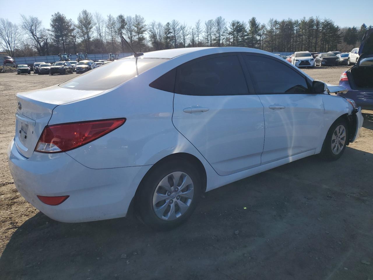 2017 HYUNDAI ACCENT SE - Image 3