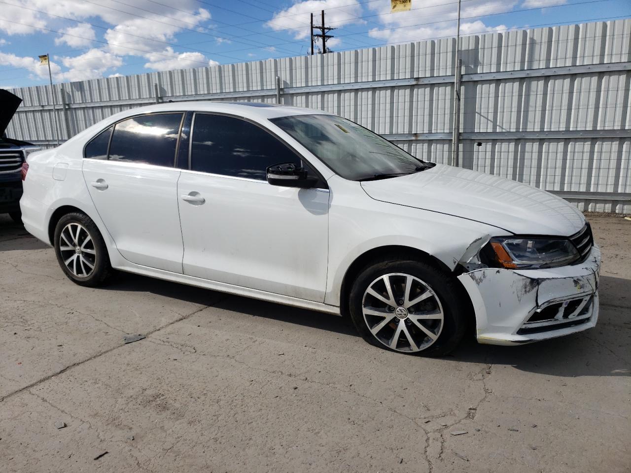 2017 VOLKSWAGEN JETTA SE - Фото 4