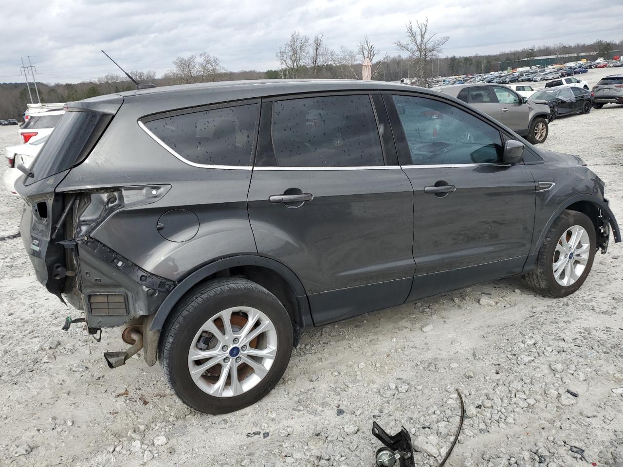 2017 FORD ESCAPE SE - Image 3