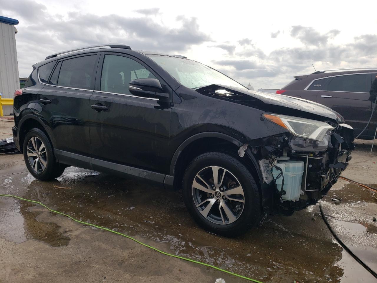 2016 TOYOTA RAV4 XLE - Image 4