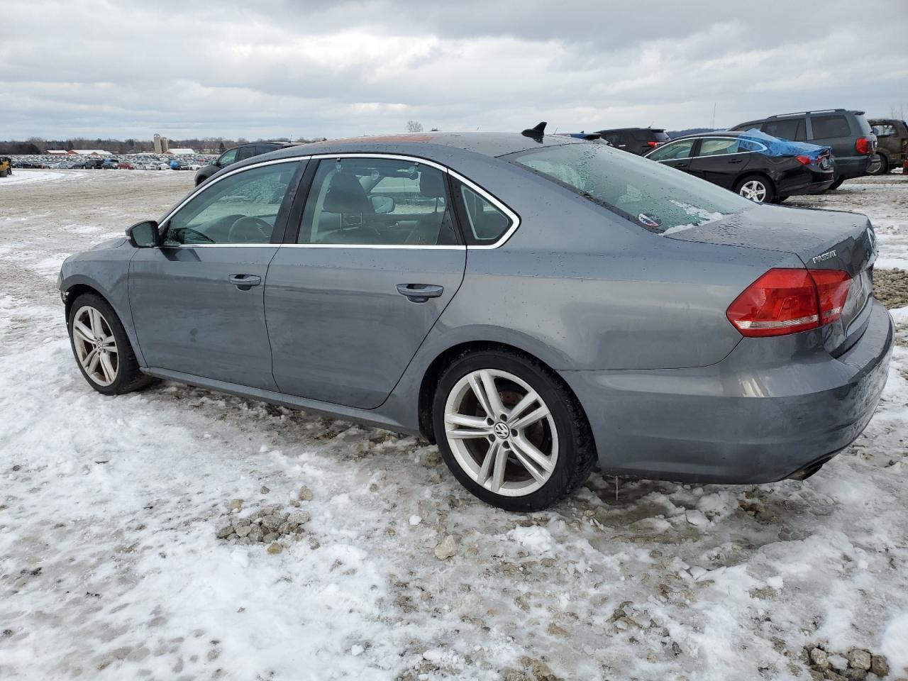 2014 VOLKSWAGEN PASSAT SE - Фото 2