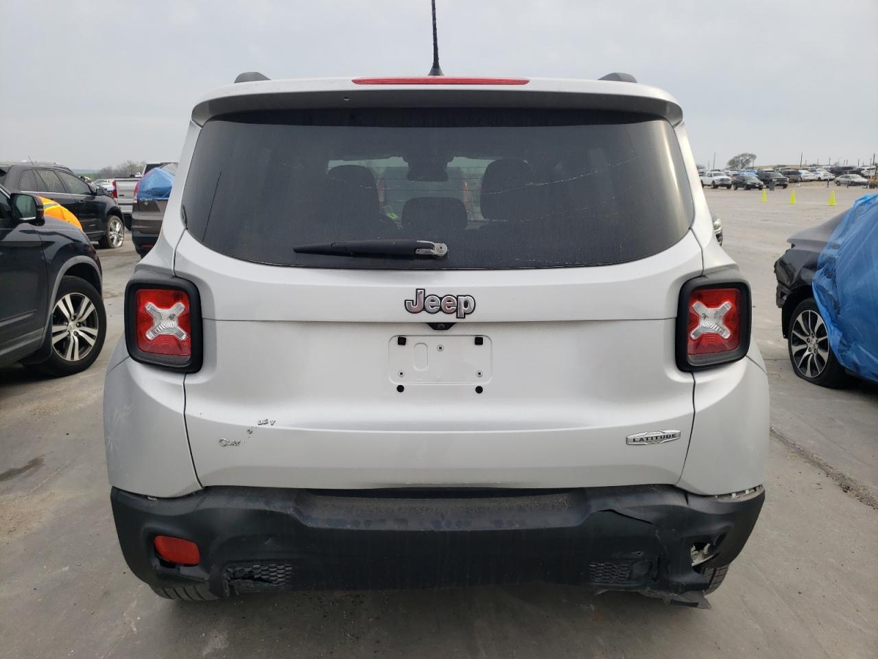 2016 JEEP RENEGADE L - Фото 6