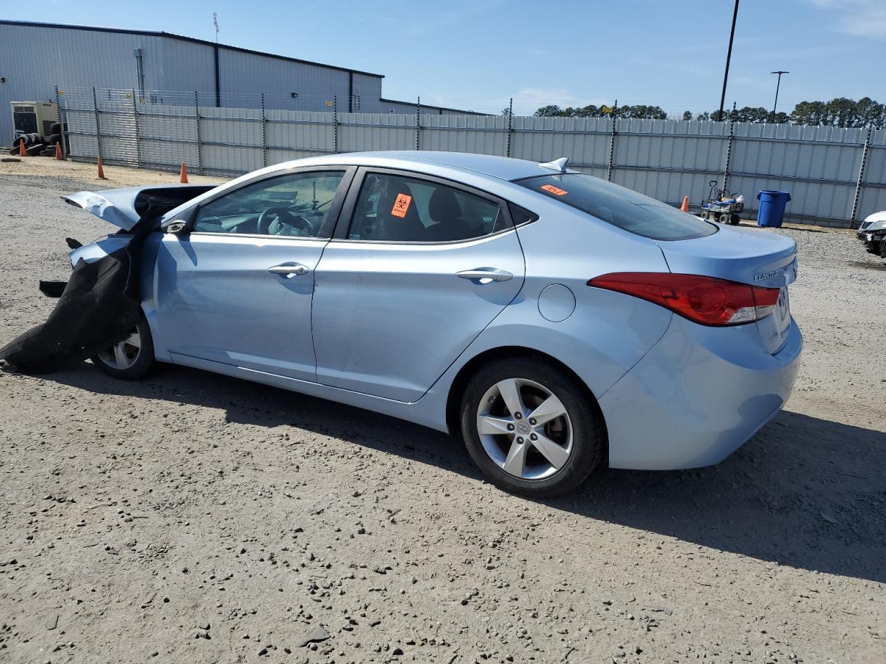 2013 HYUNDAI ELANTRA GL - Image 2