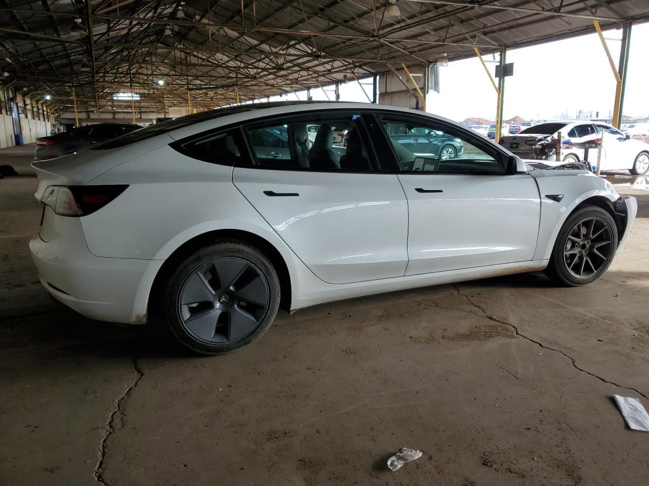 2023 TESLA MODEL 3 - Фото 3