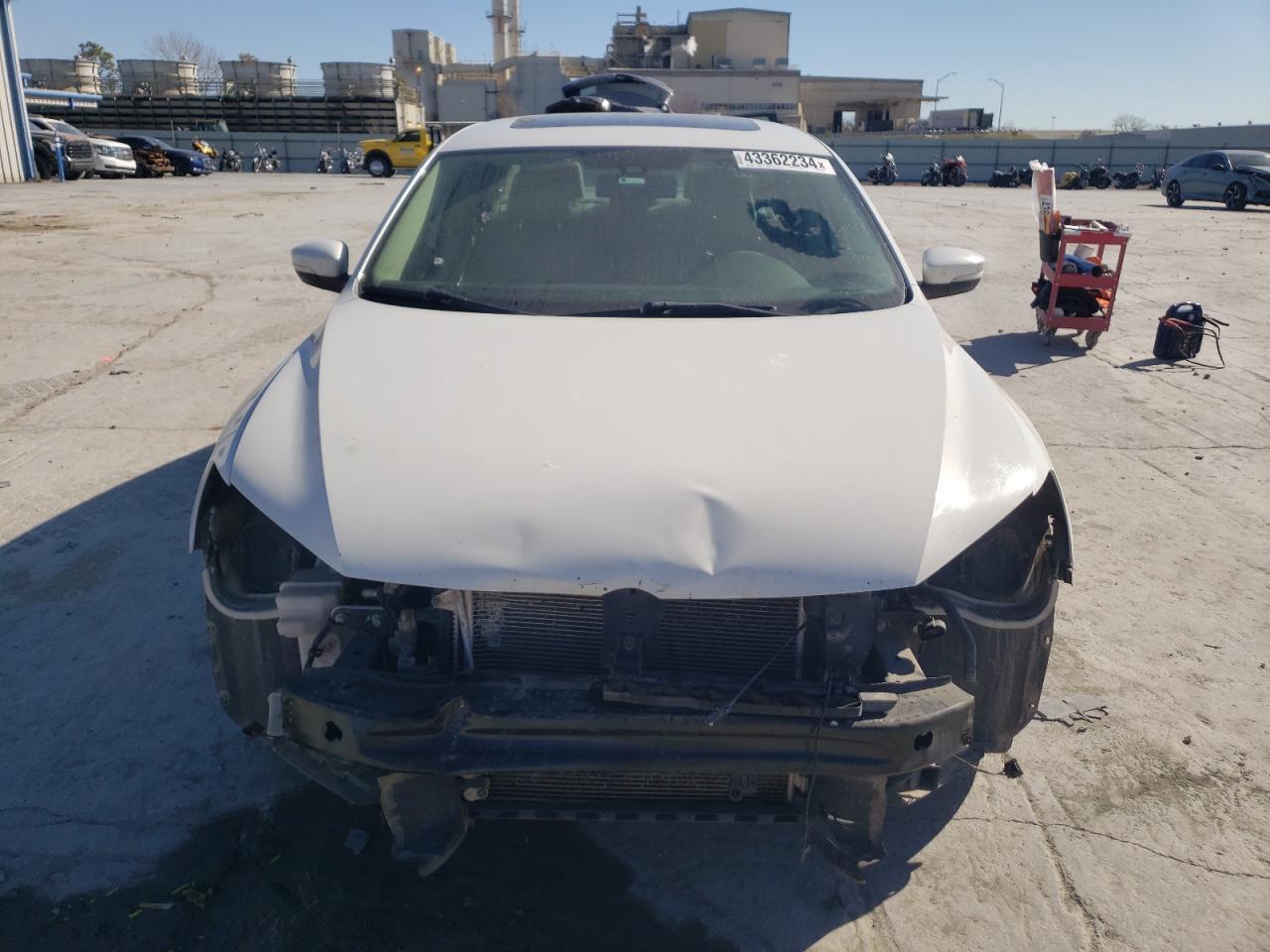 2014 VOLKSWAGEN PASSAT SEL - Фото 5