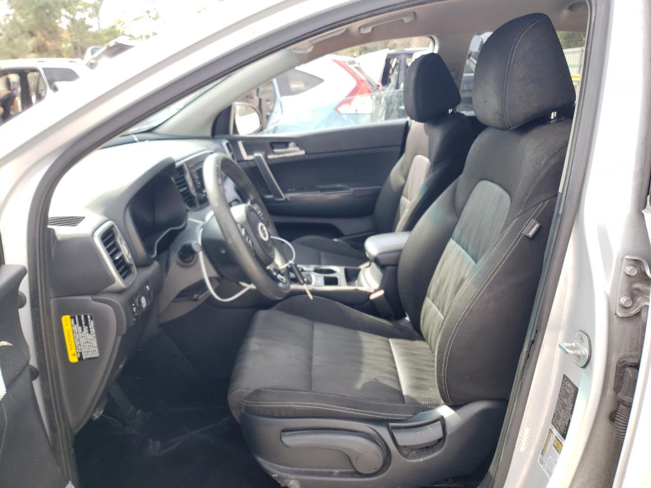 2017 KIA SPORTAGE L - Image 7