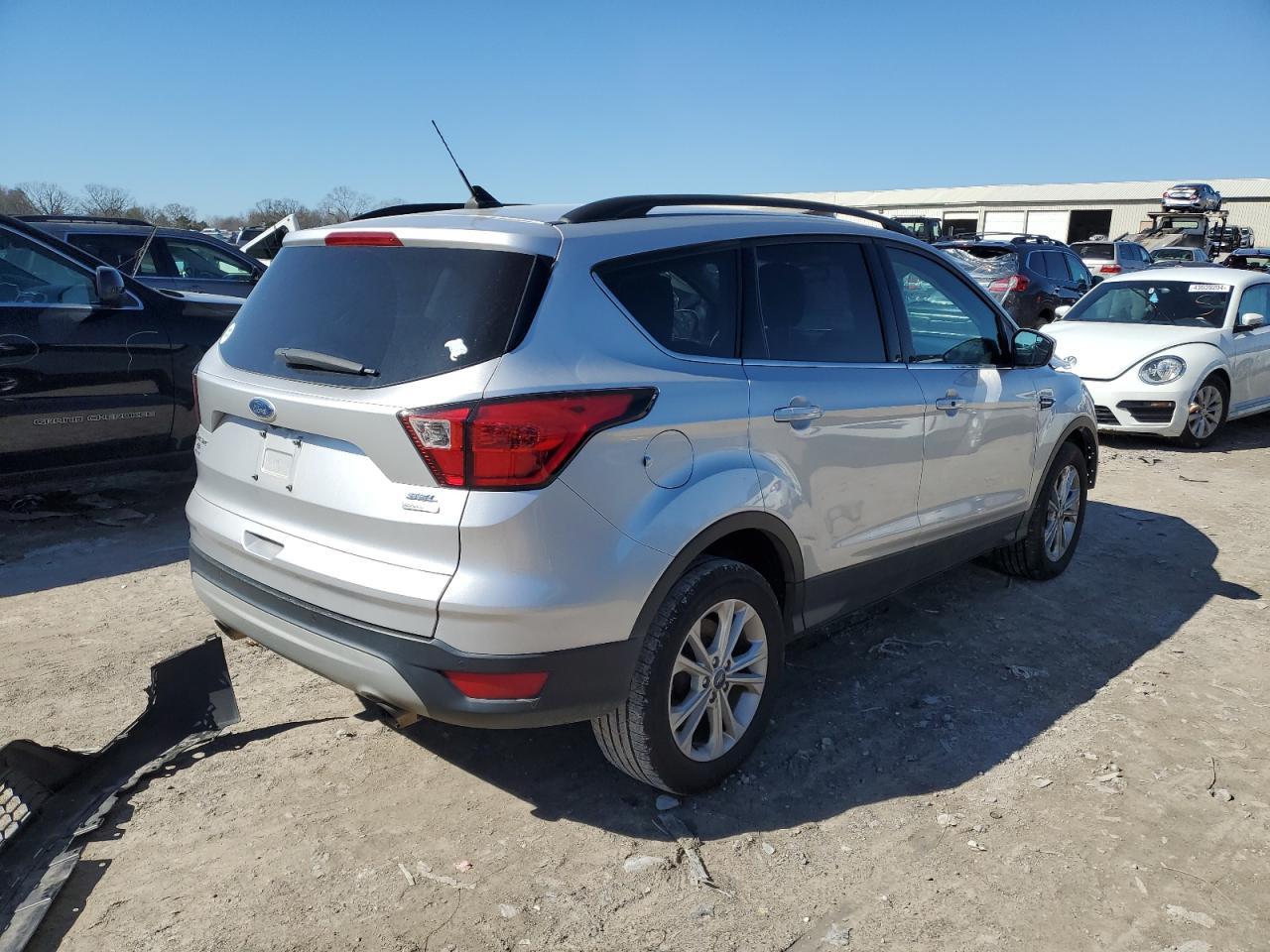 2019 FORD ESCAPE SEL - Image 3