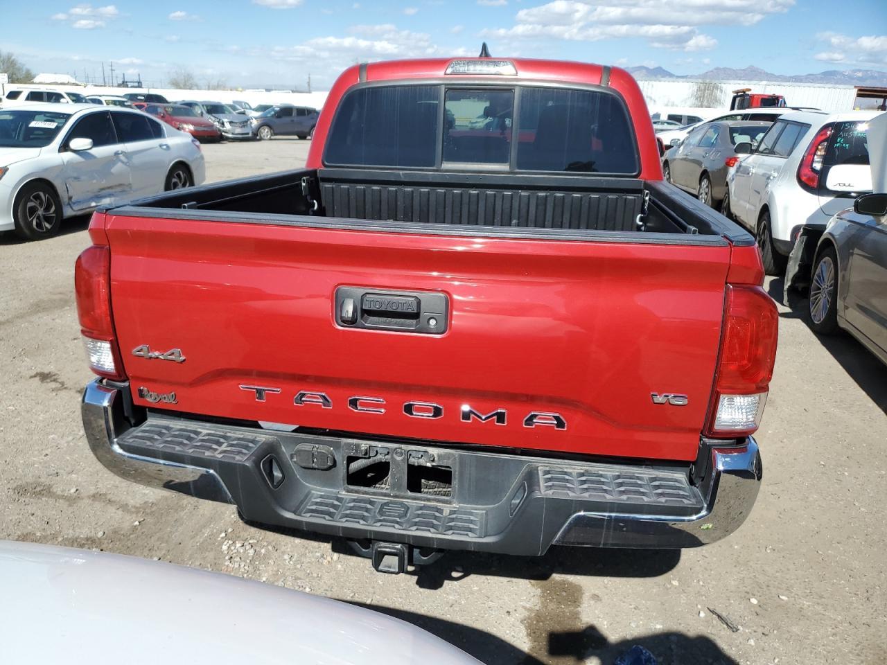 2017 TOYOTA TACOMA DOU - Фото 6