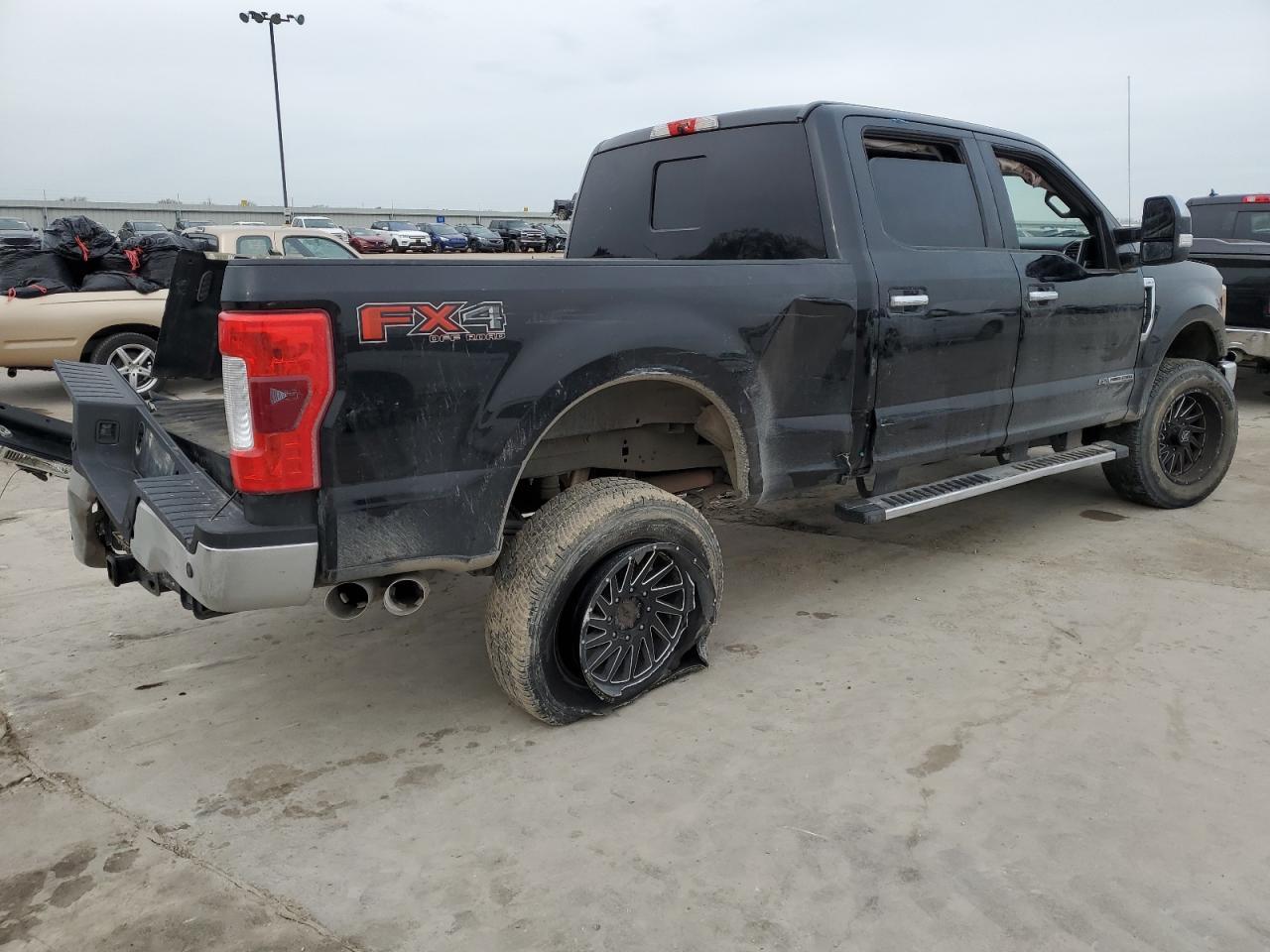 2017 FORD F250 SUPER - Image 3