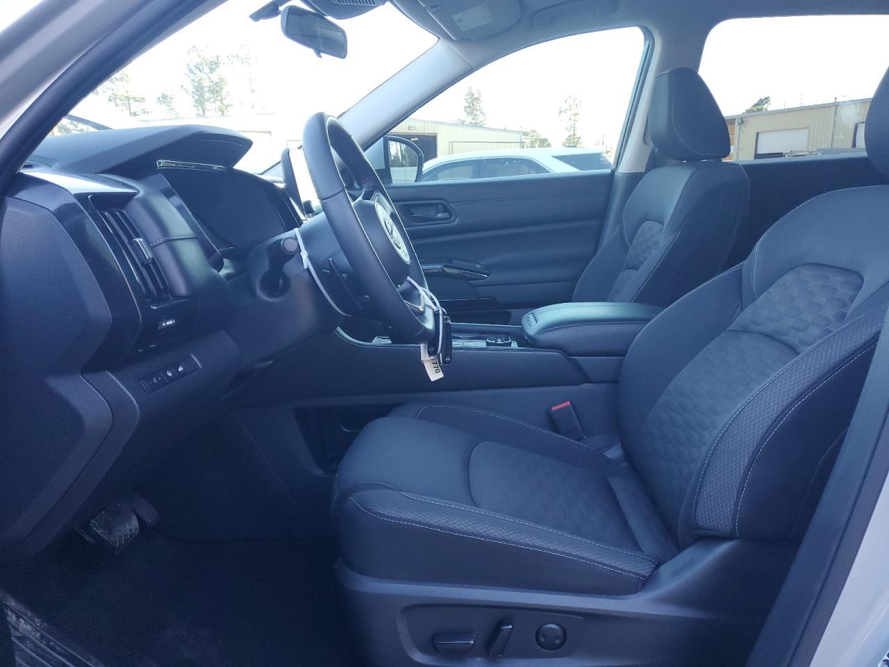 2023 NISSAN PATHFINDER - Image 7
