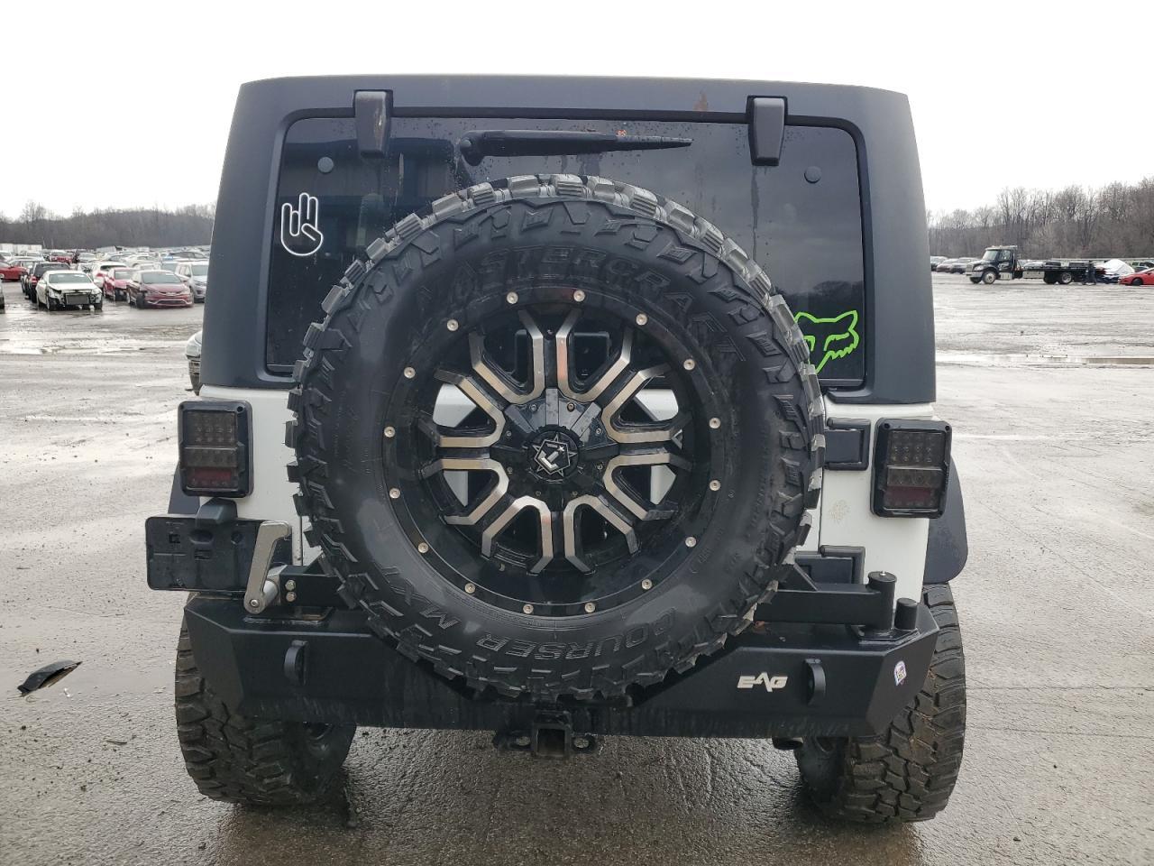 2015 JEEP WRANGLER U - Фото 6