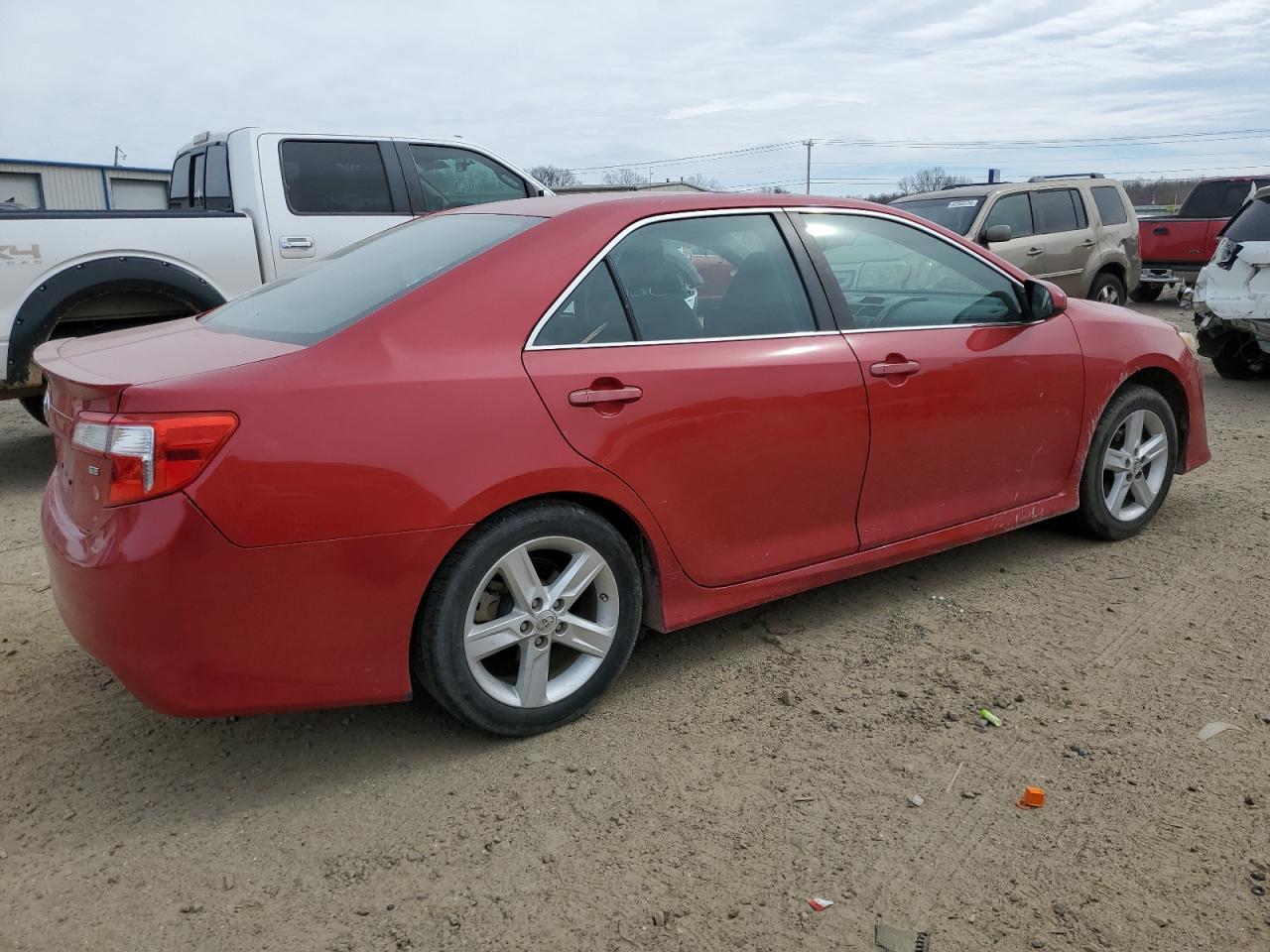 2014 TOYOTA CAMRY L - Image 3