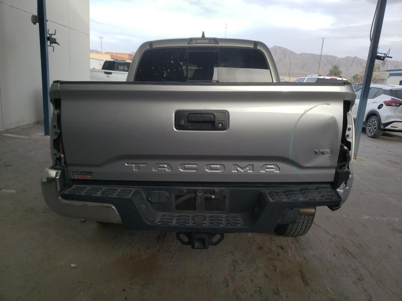 2018 TOYOTA TACOMA DOU - Image 6