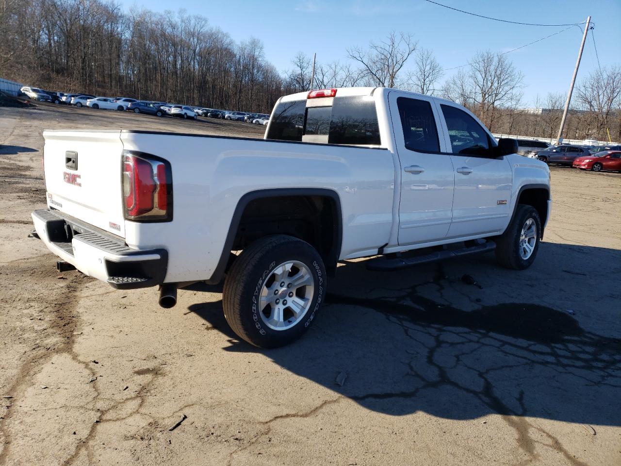 2017 GMC SIERRA K15 - Фото 3