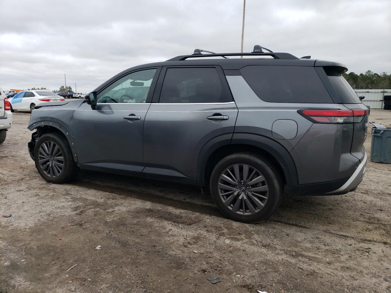 2023 NISSAN PATHFINDER - Image 2