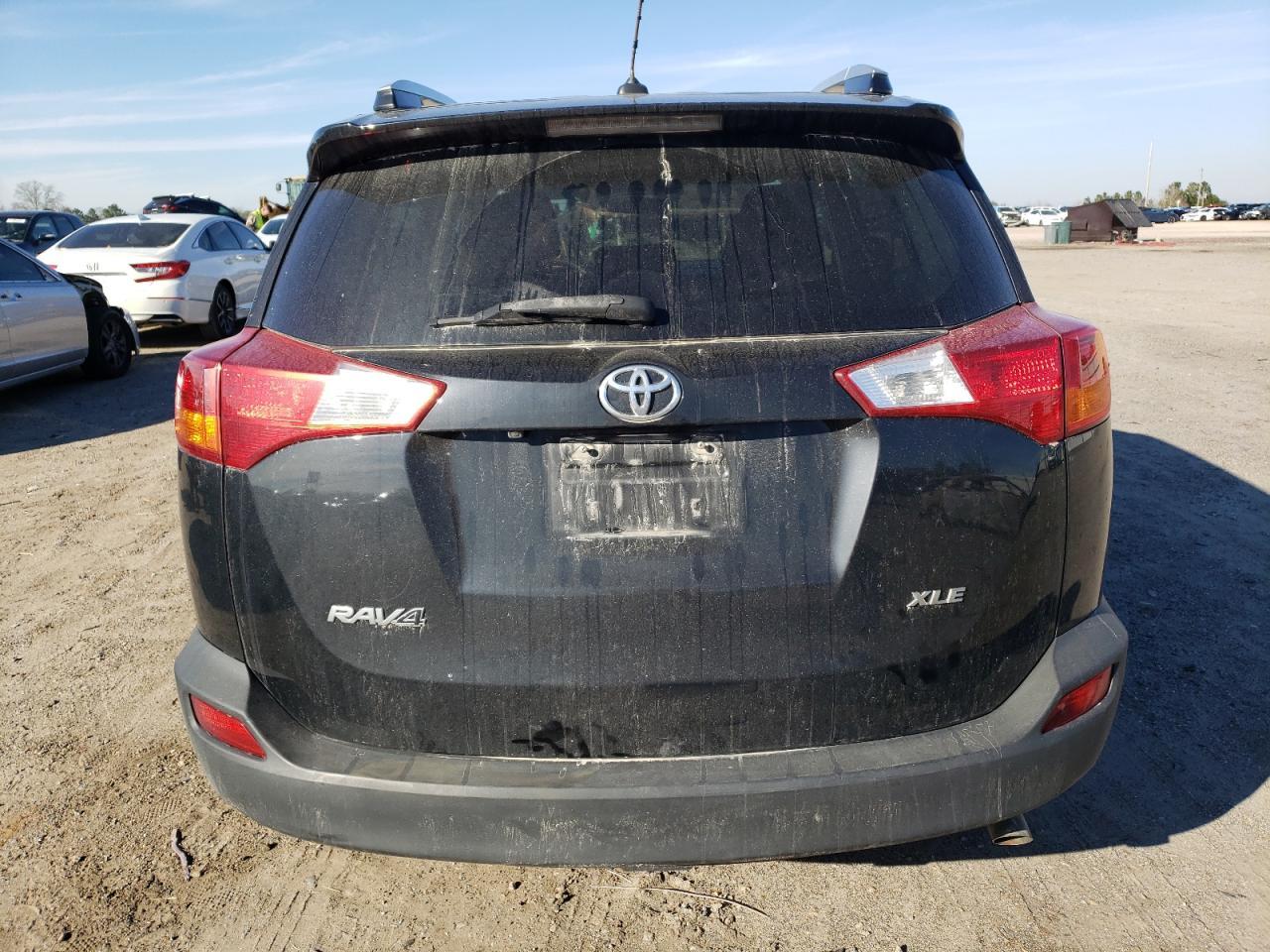 2015 TOYOTA RAV4 XLE - Image 6