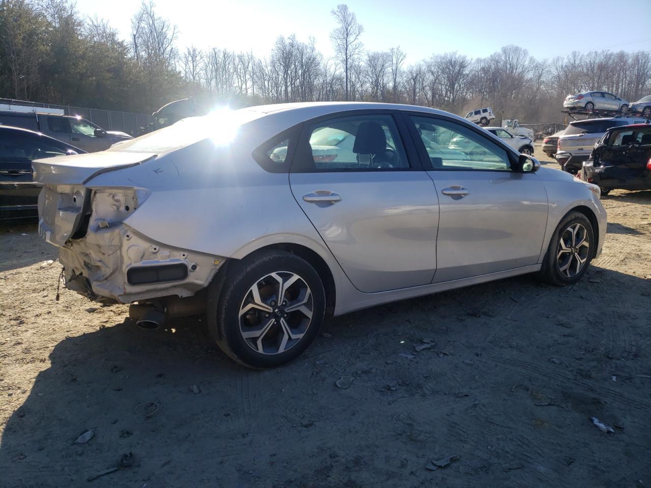 2021 KIA FORTE FE - Image 3