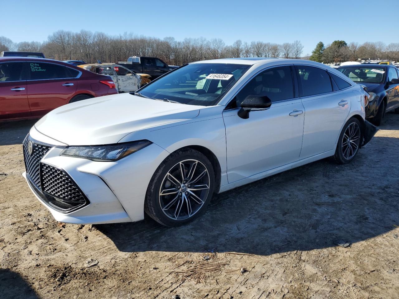 2019 TOYOTA AVALON XLE car image