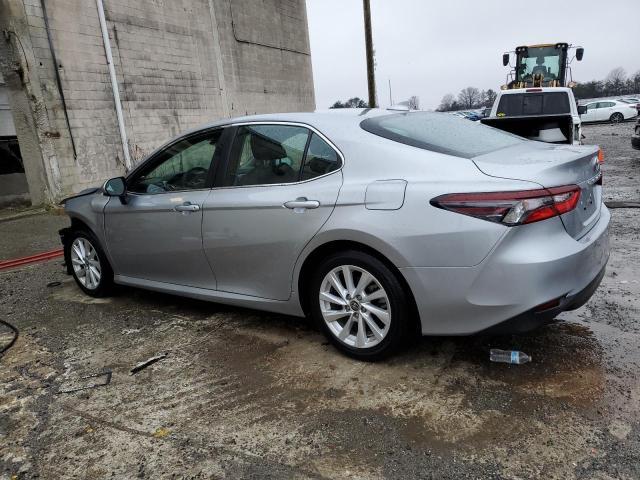 2023 Toyota Camry Le - Фото 2