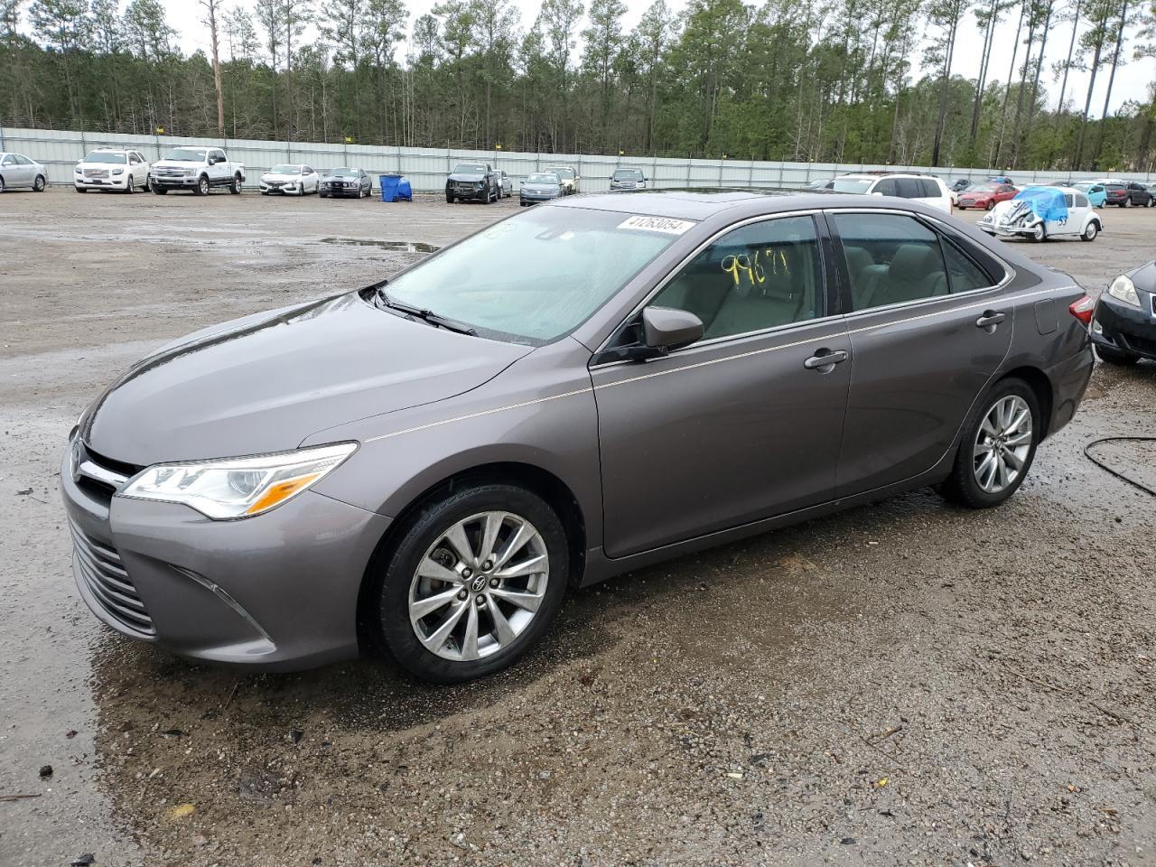 2016 TOYOTA CAMRY XSE