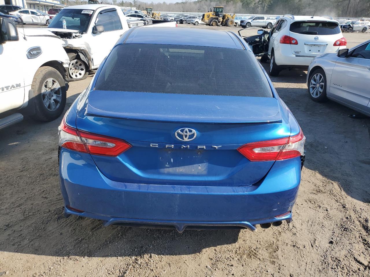 2018 TOYOTA CAMRY L - Image 6