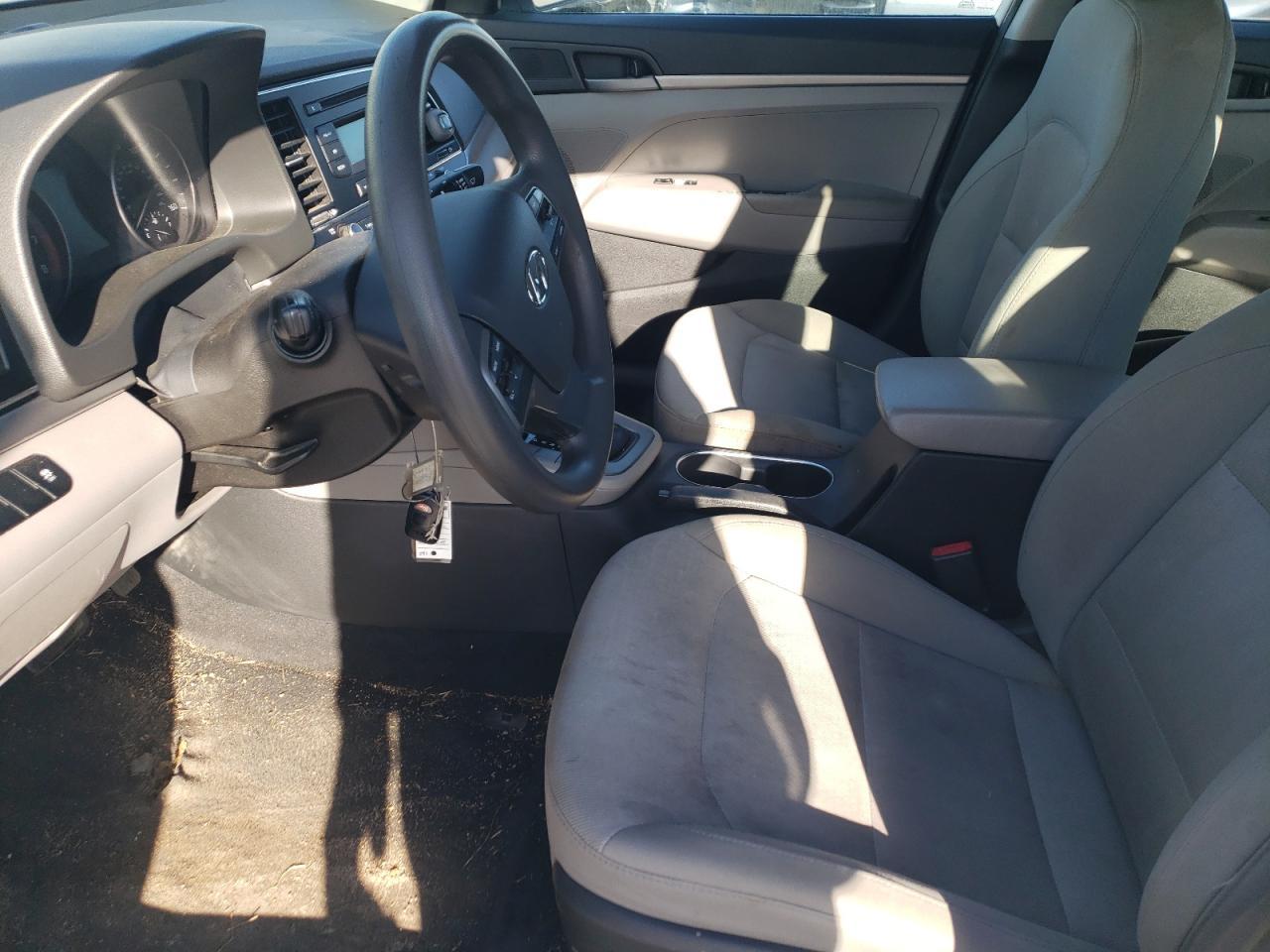 2017 HYUNDAI ELANTRA SE - Фото 7