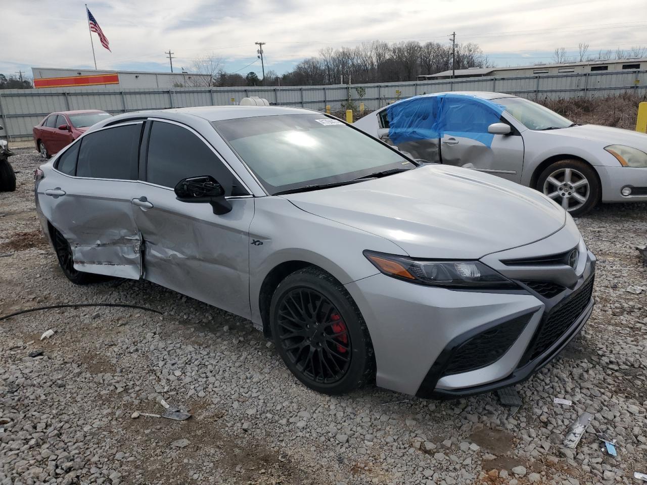 2021 TOYOTA CAMRY SE - Фото 4
