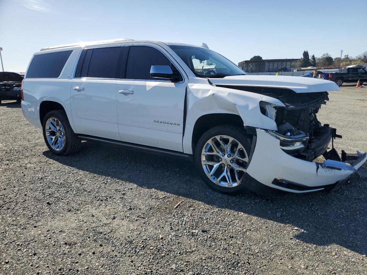 2016 CHEVROLET SUBURBAN K - Фото 4