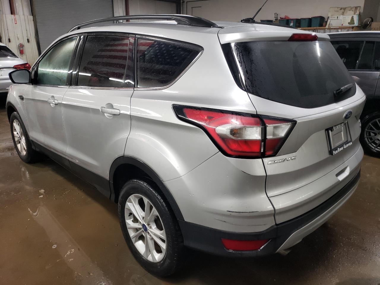 2017 FORD ESCAPE SE - Image 2