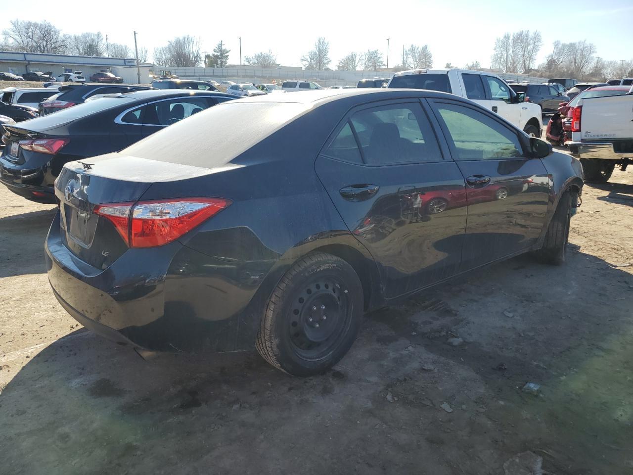 2015 TOYOTA COROLLA L - Фото 3