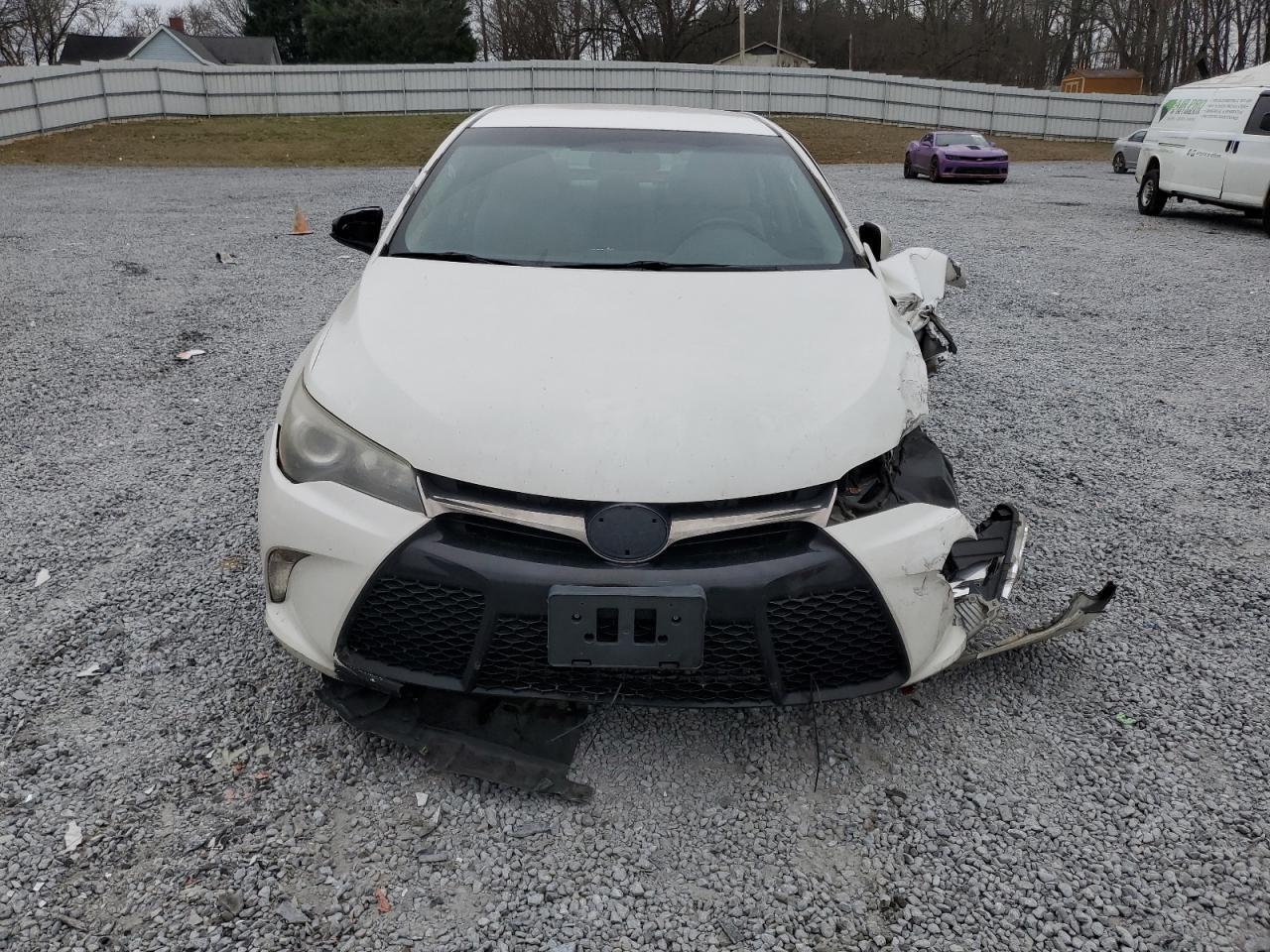 2015 TOYOTA CAMRY LE - Фото 5