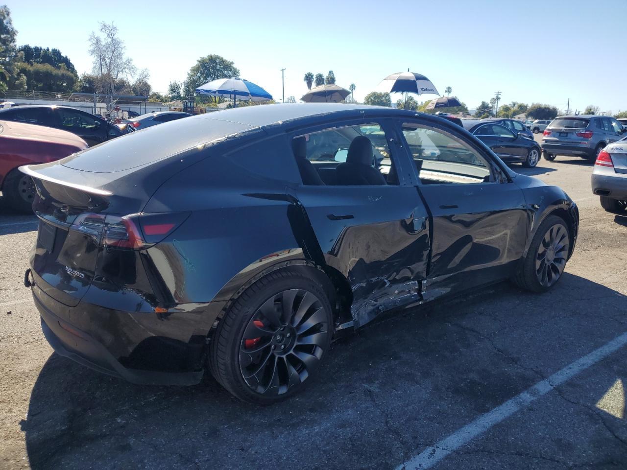2023 TESLA MODEL Y - Фото 3