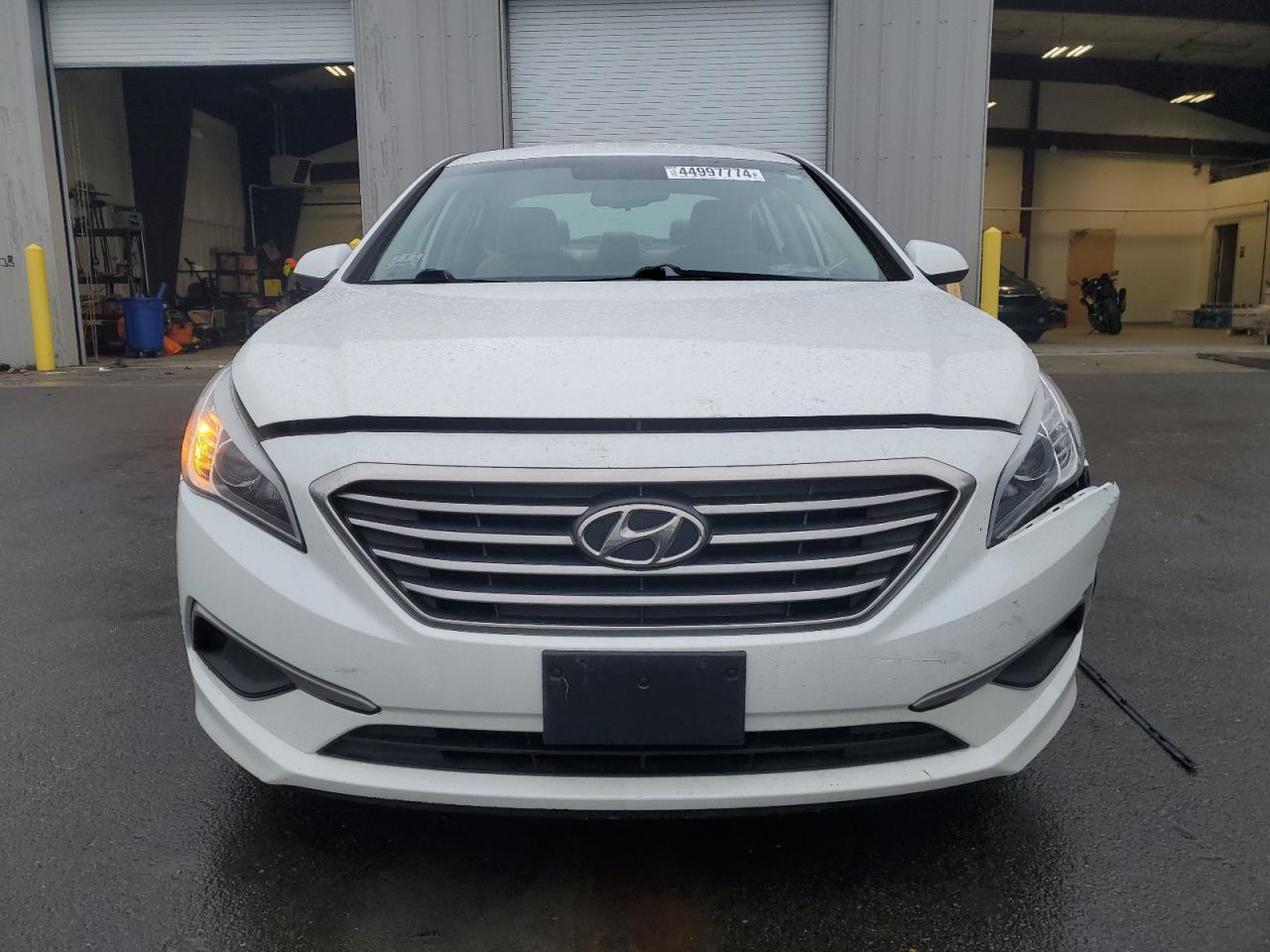 2017 HYUNDAI SONATA SE - Image 5