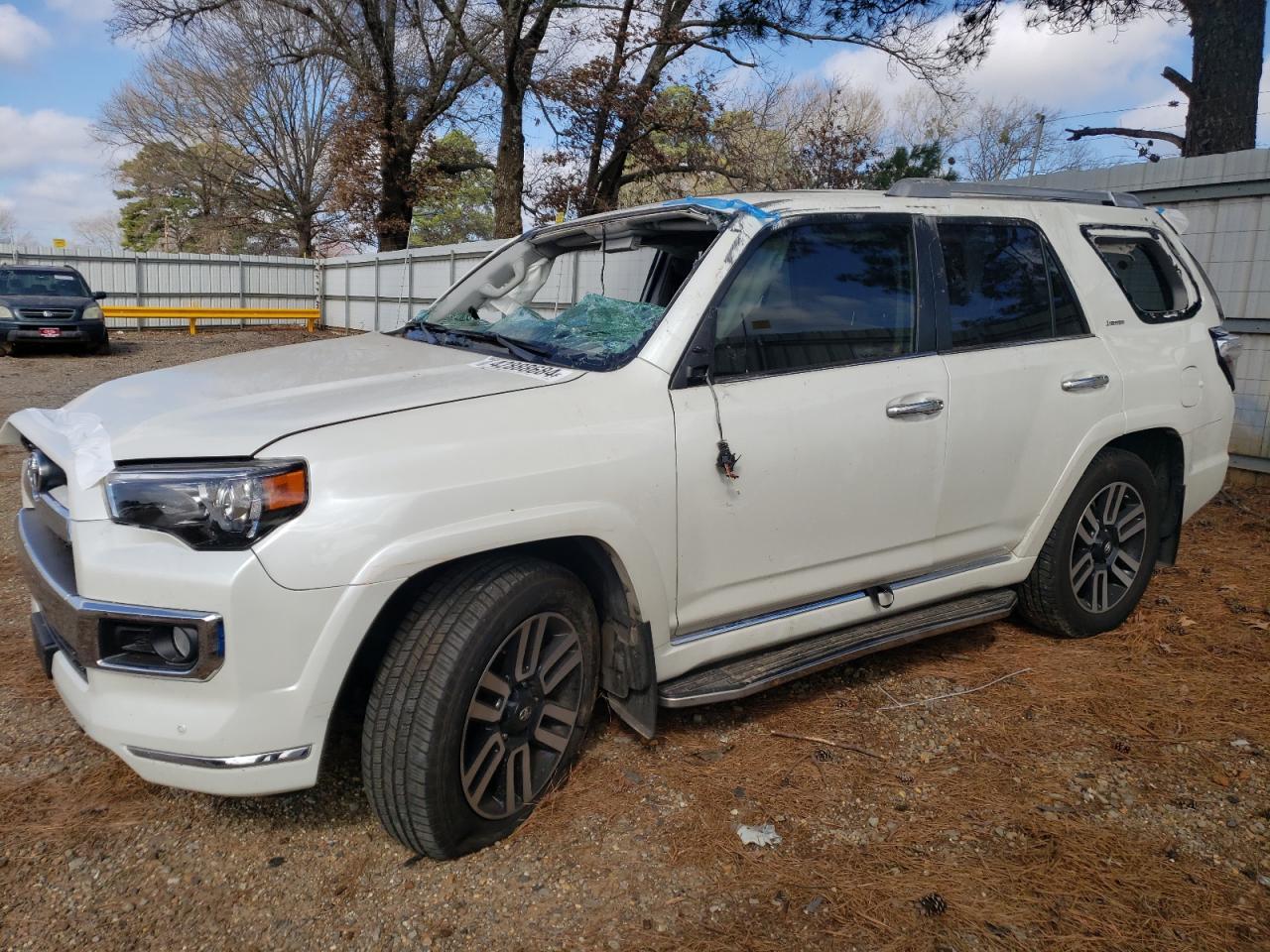 2018 TOYOTA 4RUNNER SR