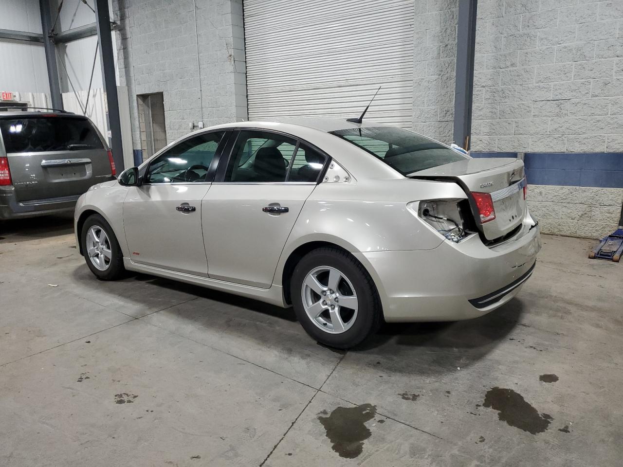 2014 CHEVROLET CRUZE LT - Image 2