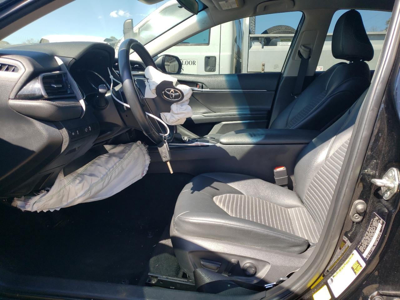 2020 TOYOTA CAMRY SE - Image 7