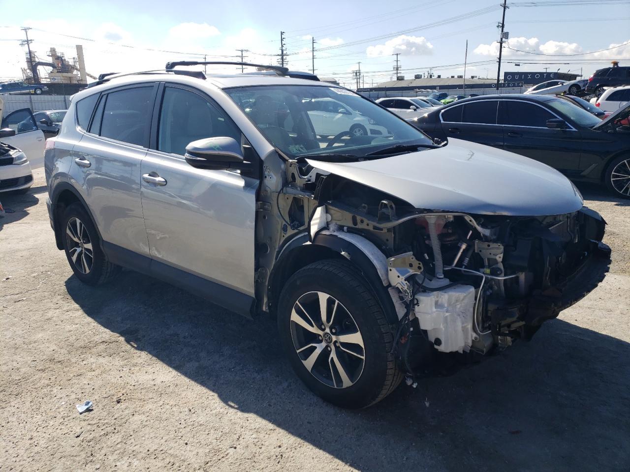 2016 TOYOTA RAV4 XLE - Image 4