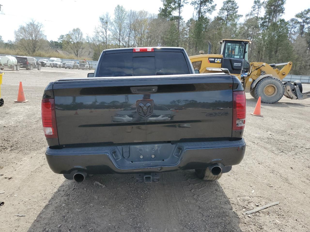 2015 RAM 1500 ST - Image 6