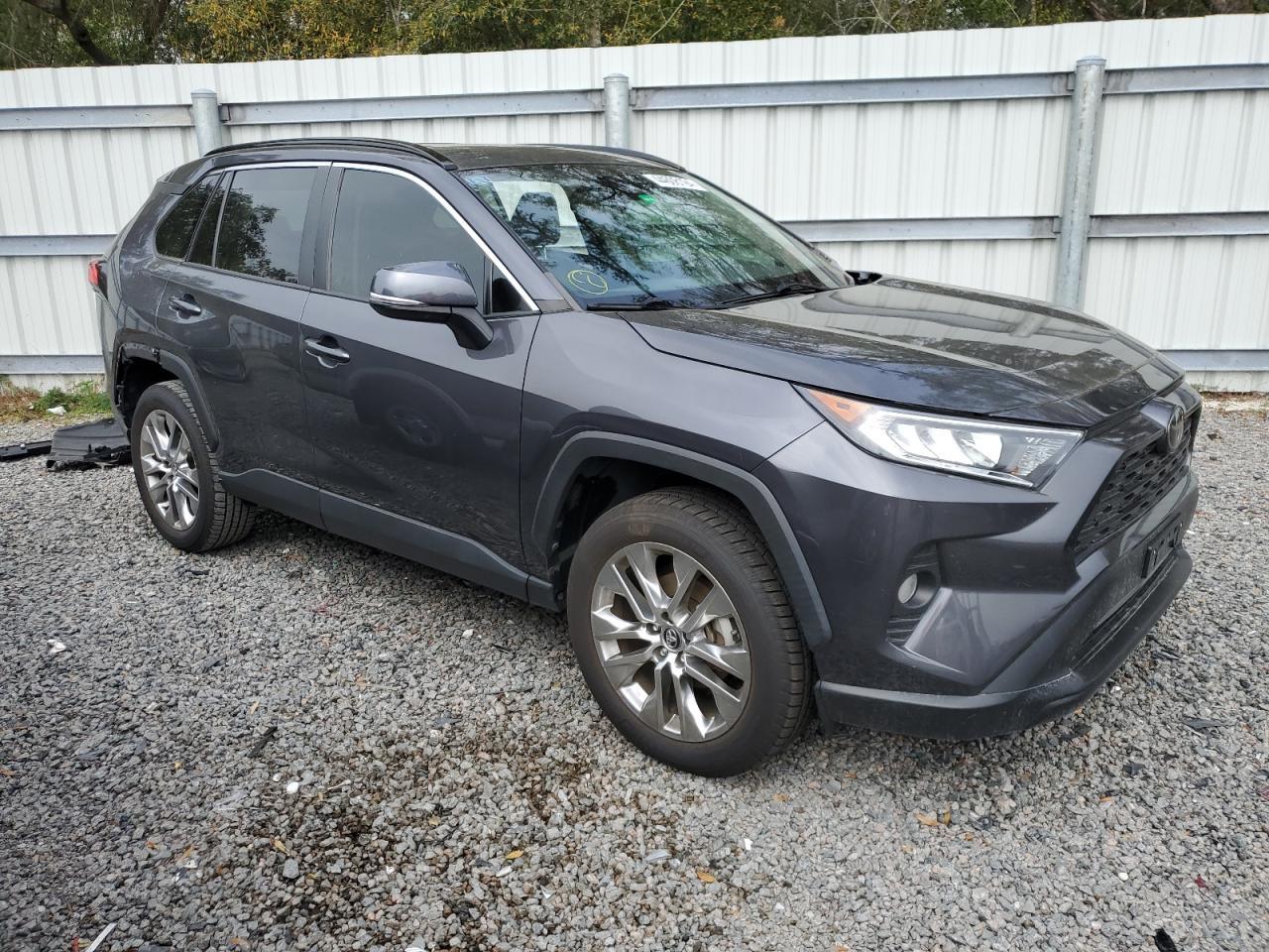 2020 TOYOTA RAV4 XLE P - Image 4