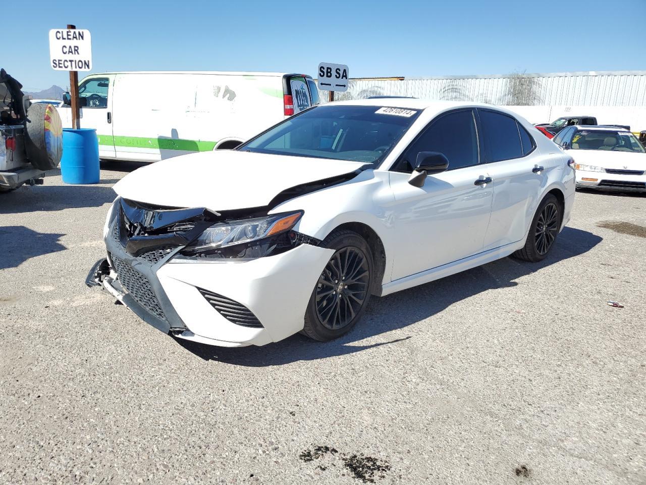 2020 TOYOTA CAMRY SE
