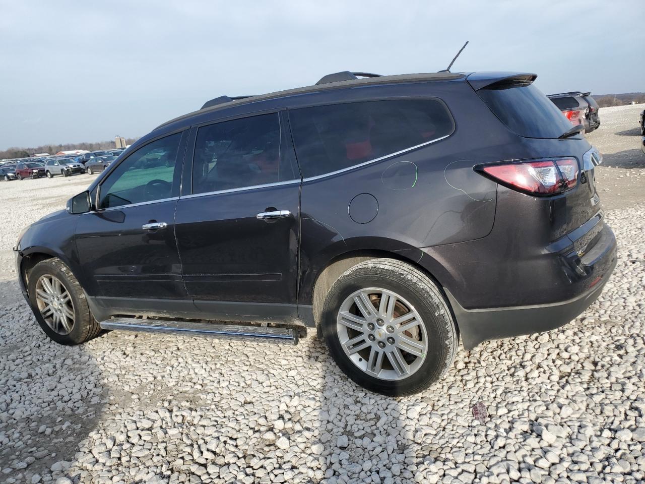 2014 CHEVROLET TRAVERSE L - Image 2