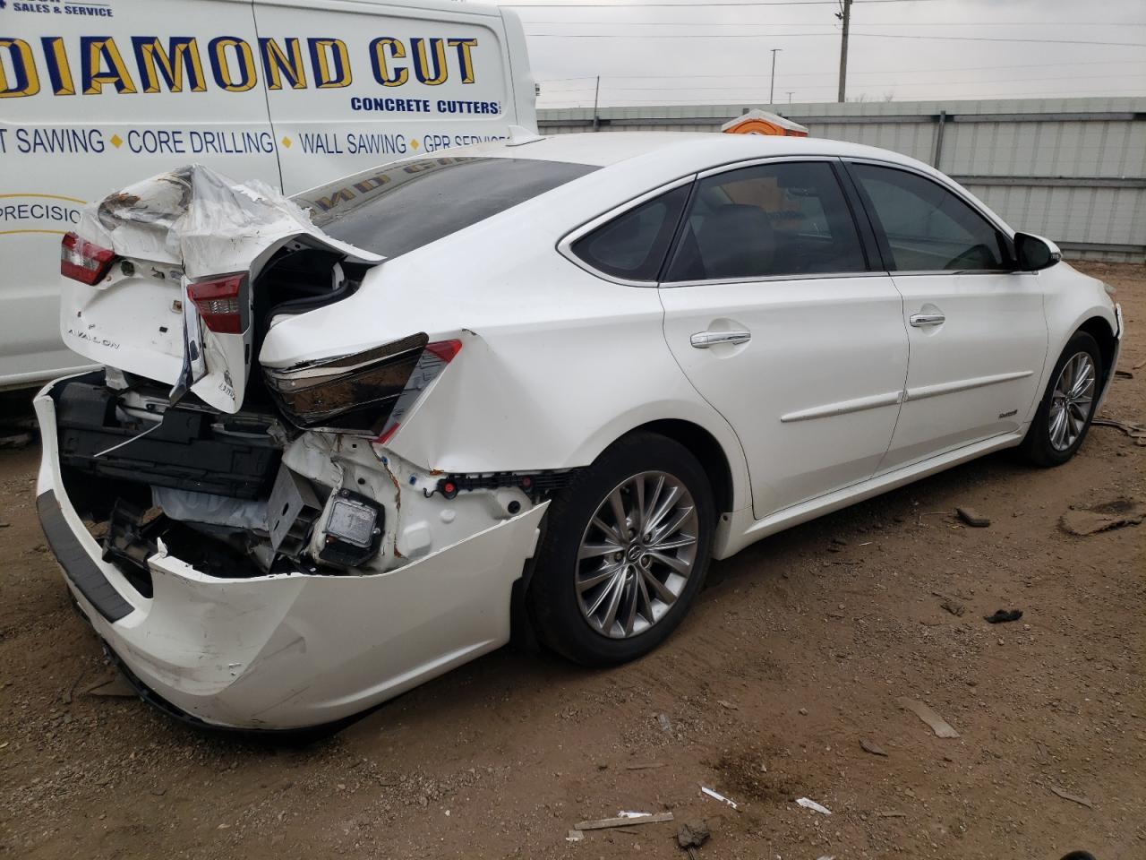 2016 TOYOTA AVALON HYB - Image 3