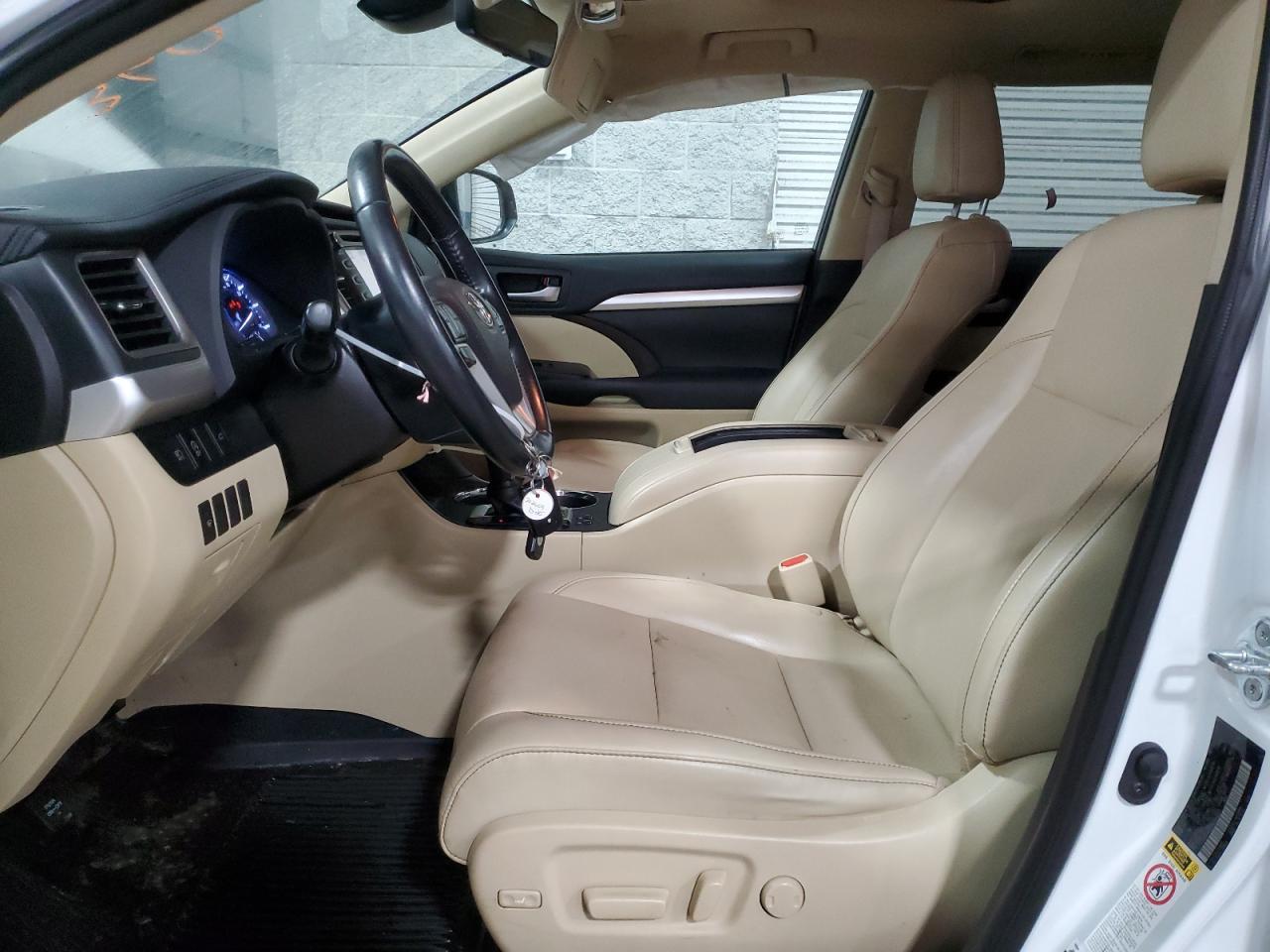 2019 TOYOTA HIGHLANDER - Image 7