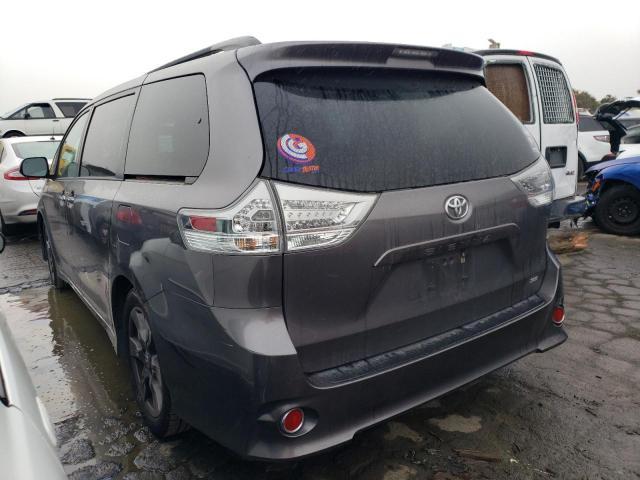 2017 Toyota Sienna Se - Фото 2